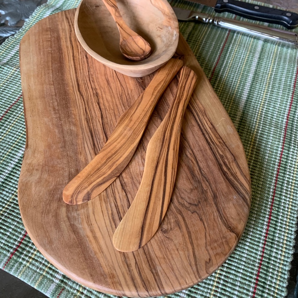 Handmade Teakwood Cheeseboard W Knives Bowl & Spn